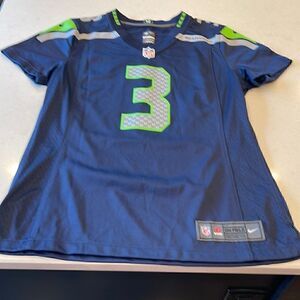 Seattle Seahawk women’s jersey size Med. Wilson #3 , v-neck great shape.